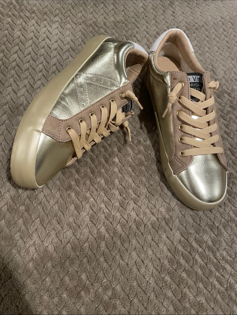 Vintage Havana The Future Sneakers